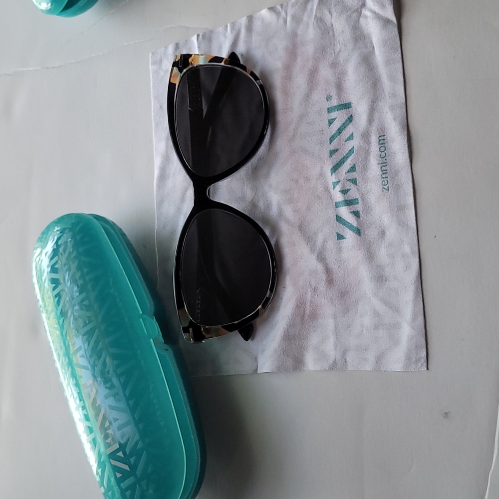 Cat Eye Sunglasses W/Mirror Finish